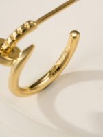 Cartier Juste un Clou hoop earrings, Small model, Yellow gold - Image 5