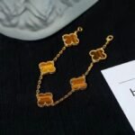 Van Cleef & Arpels Vintage Alhambra Bracelet, 5 motifs - Image 4