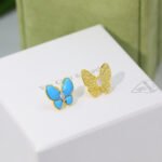 Van Cleef & Arpels Two Butterfly earrings, Yellow gold, diamonds - Image 4