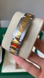 Rolex Datejust Rolex watch, Oystersteel, Yellow Gold, Classic Size - Image 8