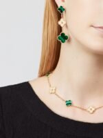 Van Cleef & Arpels Magic Alhambra Agate necklace, 10 motif, diamond - Image 3