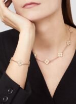 Van Cleef & Arpels Magic Alhambra Agate necklace, 10 motif, diamond - Image 3
