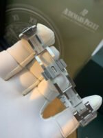 Audemars Piguet roayal-oak watch, white gold, Diamonds, 33mm - Image 7