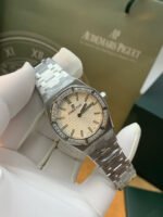 Audemars Piguet roayal-oak watch, white gold, Diamonds, 33mm - Image 5