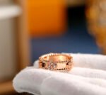 Van Cleef & Arpels Perlée clovers ring - Image 8